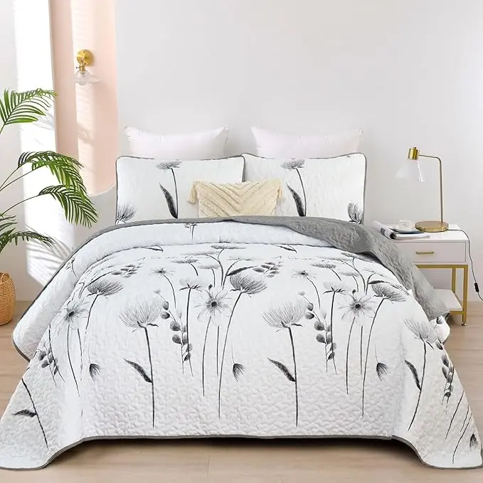 Dinjoy Floral Quilt Set Queen Size, Grey White