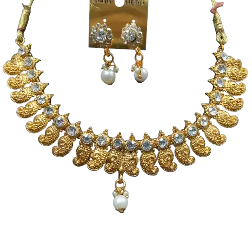 Opulent Design Set Necklace and Earrings Set