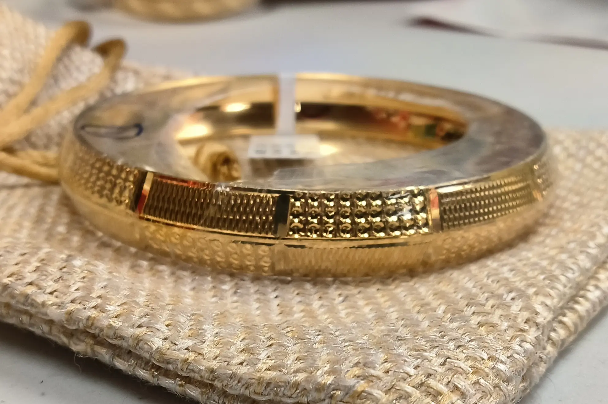 Geometric Design Gold-plated Bangle (Size 2.10)